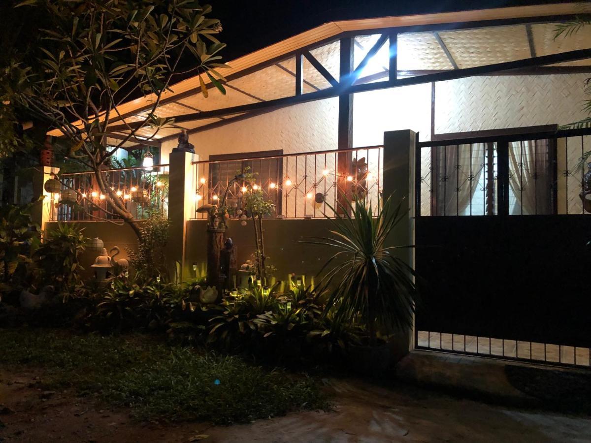 Hiraya Homestay Coron Eksteriør bilde